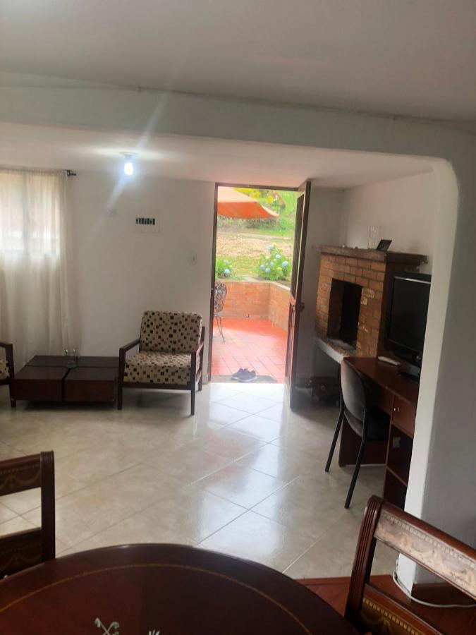 Hacienda Moncora Cabana Lago P 1 El Rosal Luaran gambar